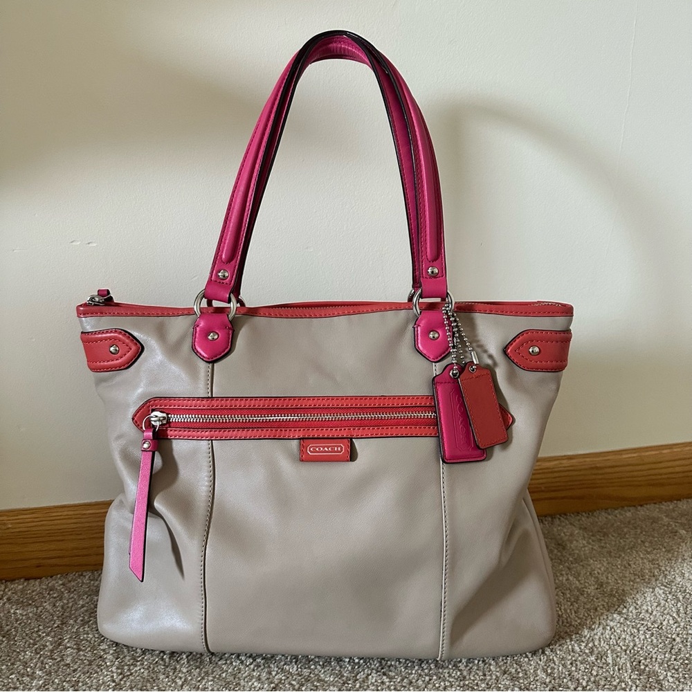 Coach Daisy Spectator Leather Emma Tote in Coral Fuchsia Pink and Tan - Picture 2 of 11